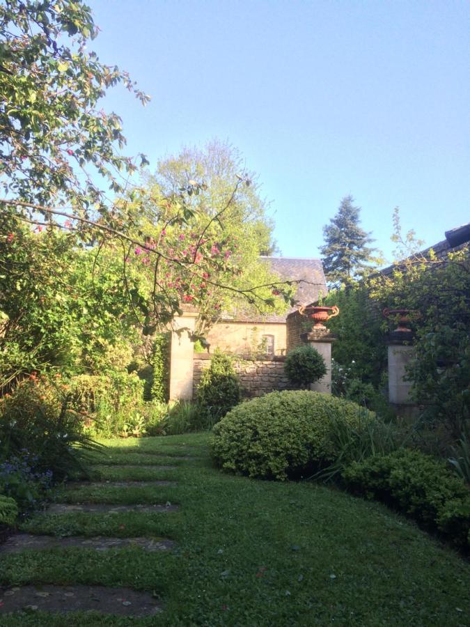Bed and Breakfast De Ma Fenetre Saint-Martin-des-Entrees Экстерьер фото