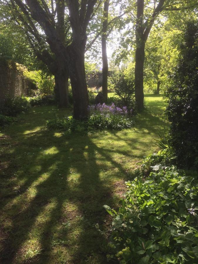 Bed and Breakfast De Ma Fenetre Saint-Martin-des-Entrees Экстерьер фото