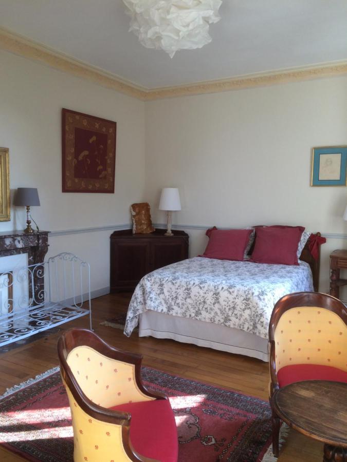 Bed and Breakfast De Ma Fenetre Saint-Martin-des-Entrees Экстерьер фото